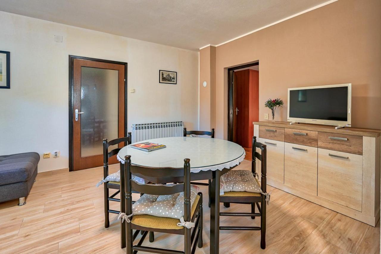 Iby Apartment Pola Esterno foto