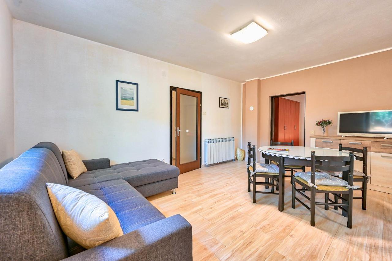 Iby Apartment Pola Esterno foto